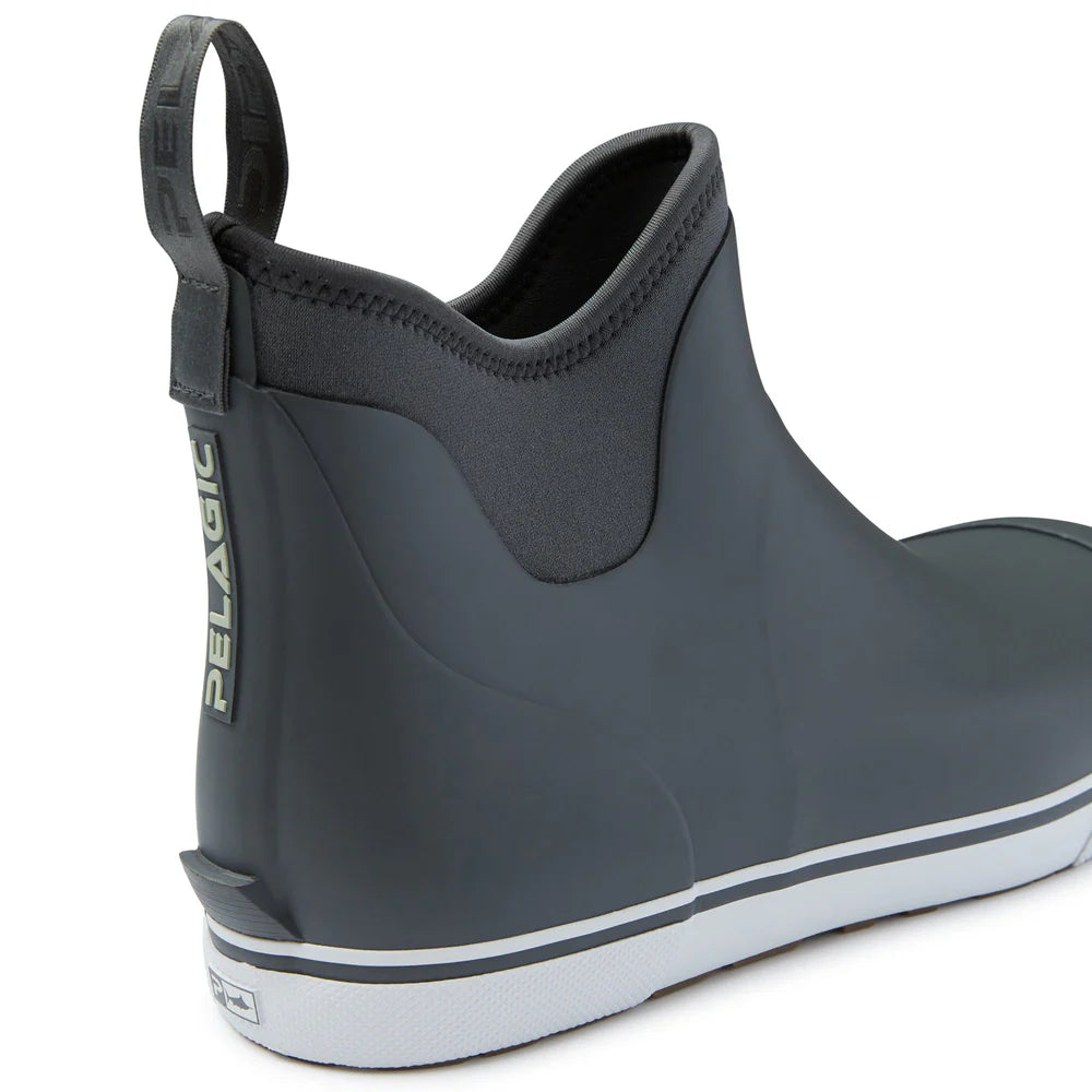 Pursuit Deckboot - Solid Graphite