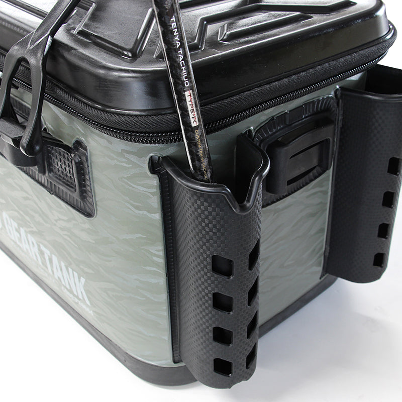 GEAR TANK WITH ROD HOLDER