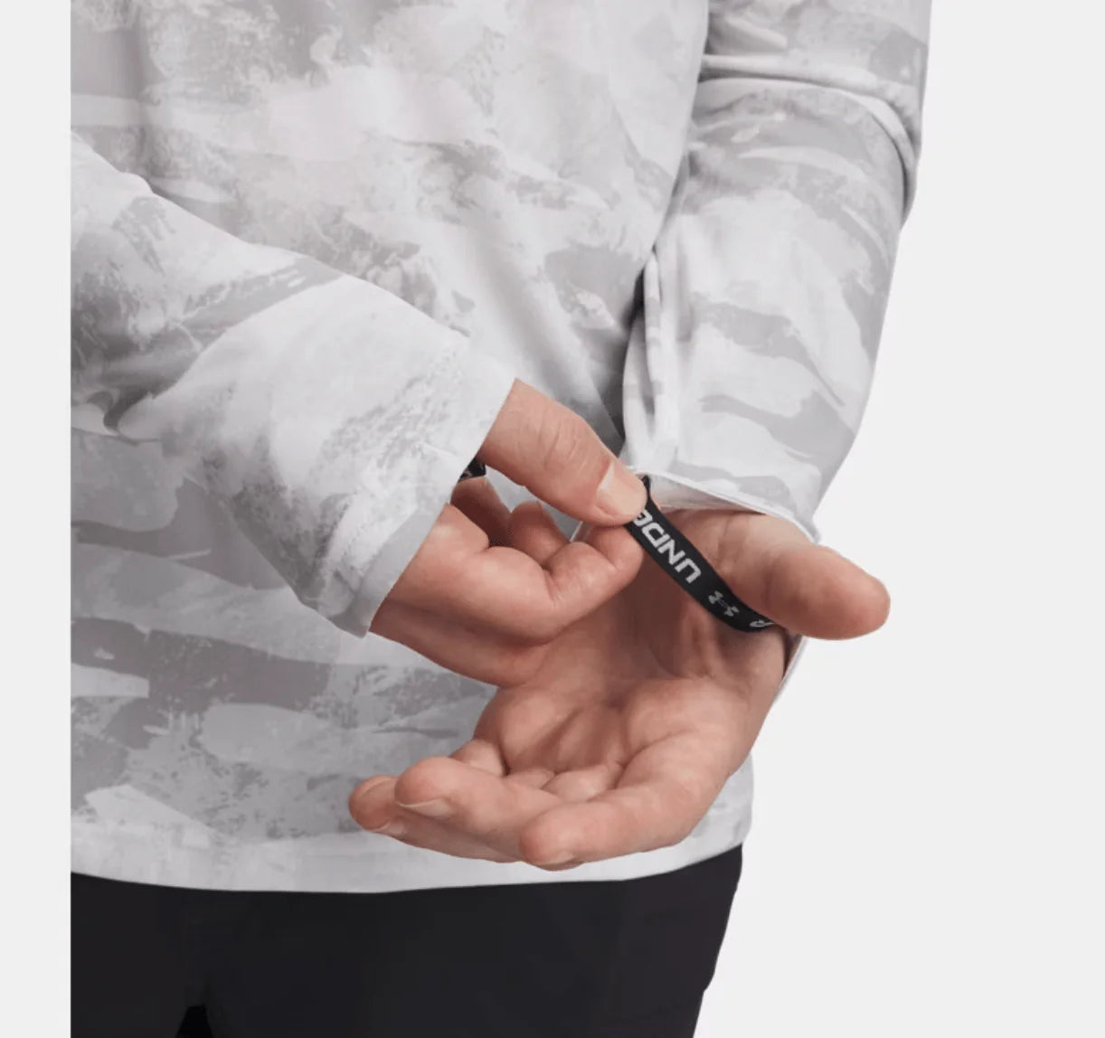 Under Armour x BlacktipH Men’s Fish Elite Camo Performance Long Sleeve Crew - White